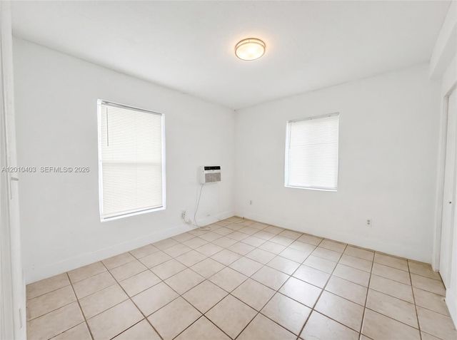 420 NW 10th St 1, Miami, FL 33136
