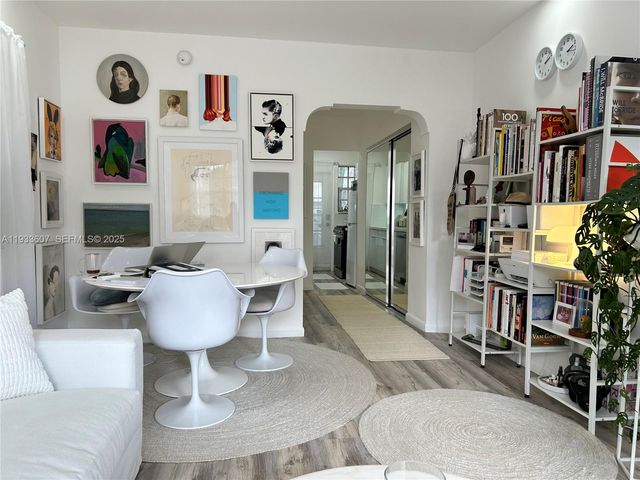 717 Espanola Way 210, Miami Beach, FL 33139