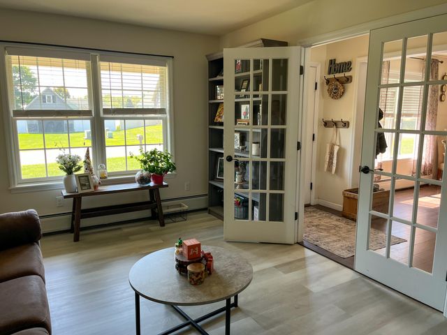 10 Freedom Drive, Plattsburgh, NY 12901