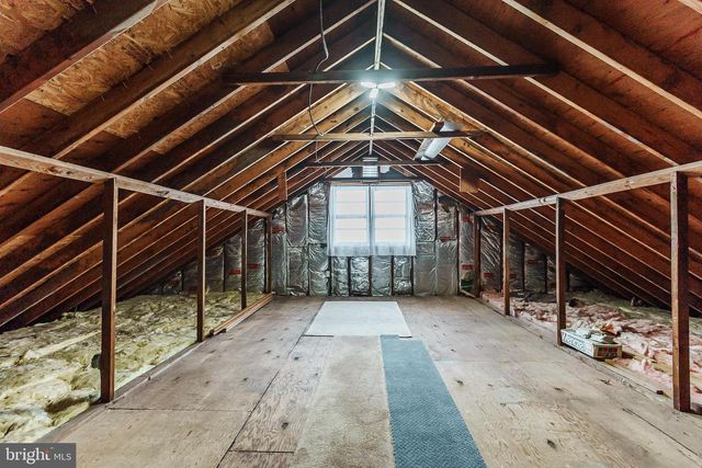 16 WILBUR RD, Yardley, PA 19067