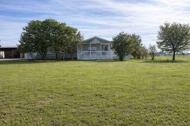 6930 NW County Road 1210, Barry, TX 75102