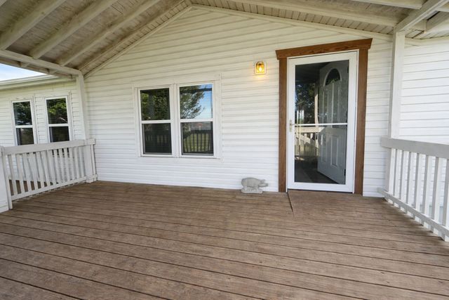 6930 NW County Road 1210, Barry, TX 75102