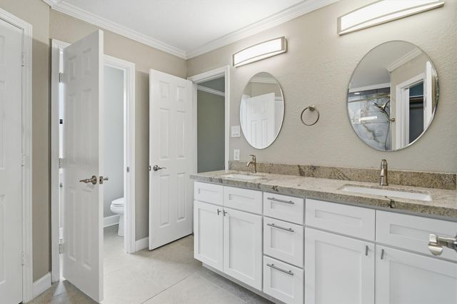 1996 Brentwood Drive, Alvin, TX 77511
