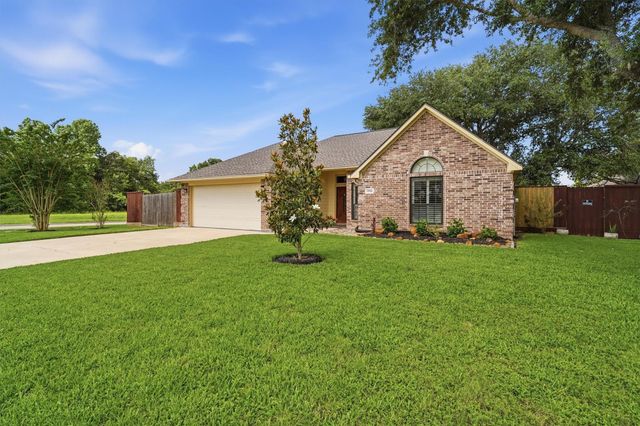 1996 Brentwood Drive, Alvin, TX 77511