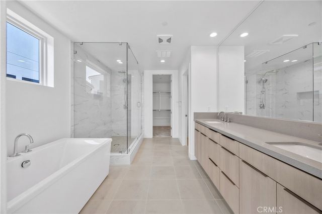 169 Creation, Irvine, CA 92618