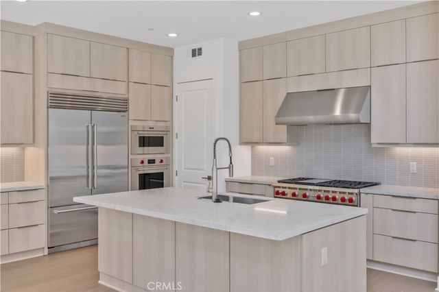 169 Creation, Irvine, CA 92618
