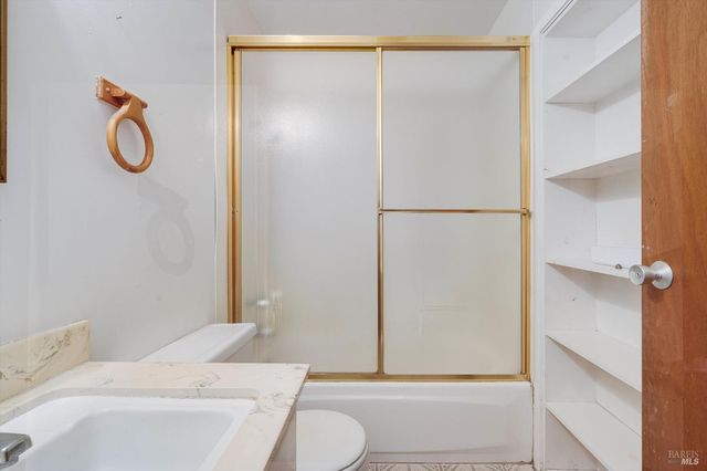 5158 Parkhurst Dr, Santa Rosa, CA 95409