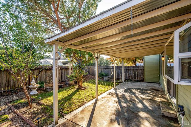 5158 Parkhurst Dr, Santa Rosa, CA 95409