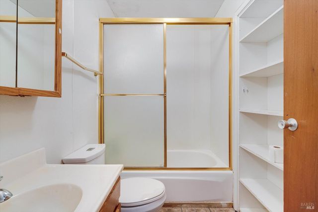 5158 Parkhurst Dr, Santa Rosa, CA 95409