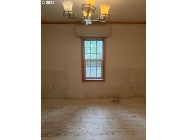 119 BONANZA MINE Rd, Sutherlin, OR 97479