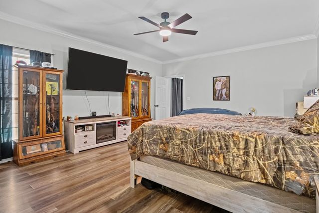 662 Oak Shadow Dr, New Johnsonville, TN 37134