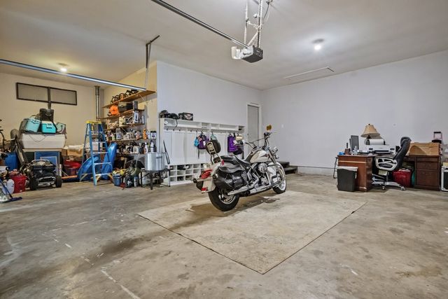 662 Oak Shadow Dr, New Johnsonville, TN 37134