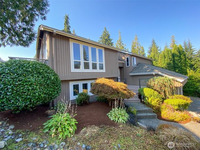 18217 NE 21st Street, Redmond, WA 98052