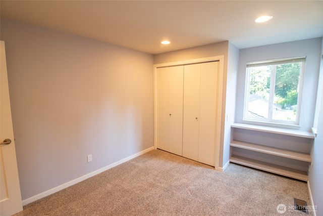 18217 NE 21st Street, Redmond, WA 98052