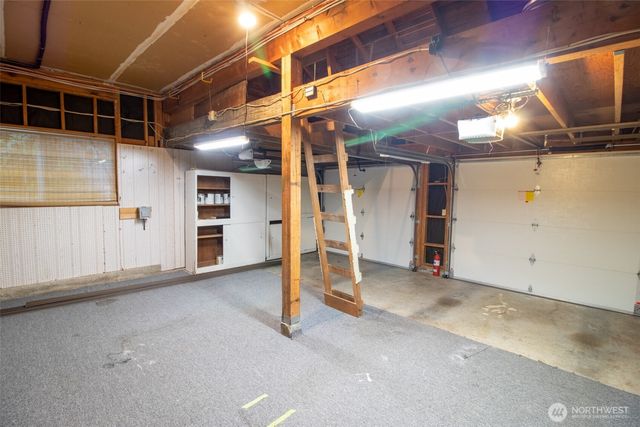 18217 NE 21st Street, Redmond, WA 98052