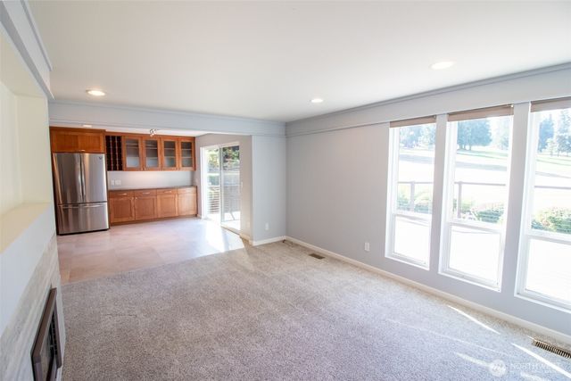 18217 NE 21st Street, Redmond, WA 98052