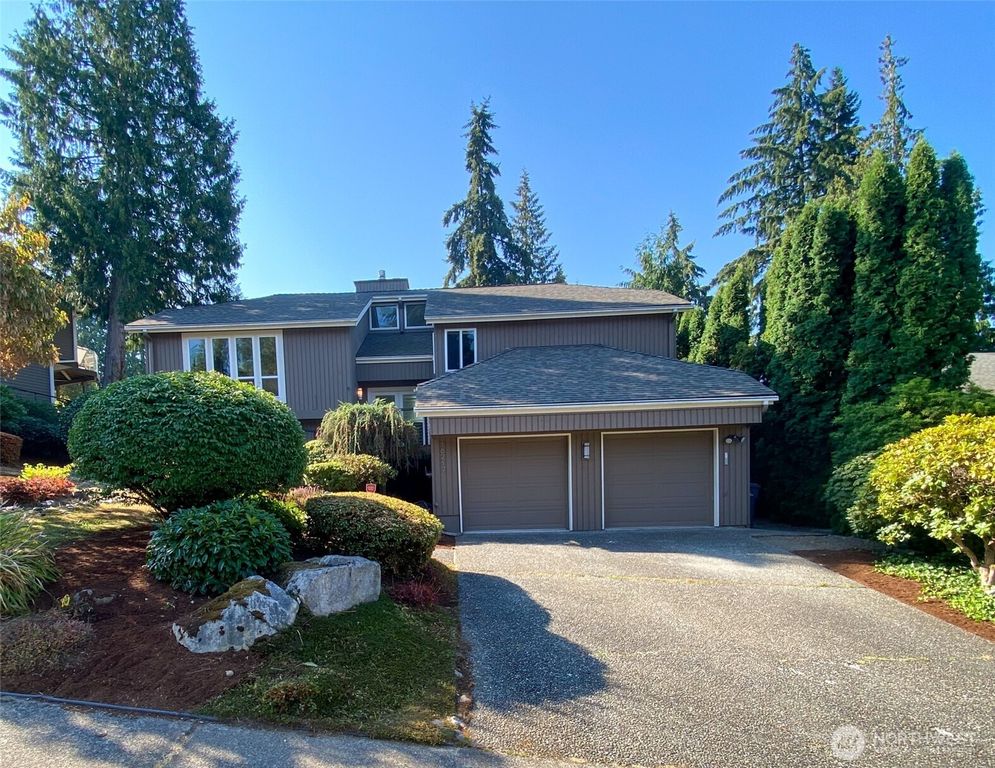 18217 NE 21st Street, Redmond, WA 98052