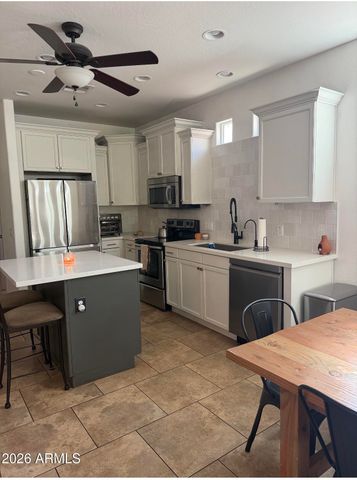 1377 S CHAPARRAL Boulevard, Gilbert, AZ 85296