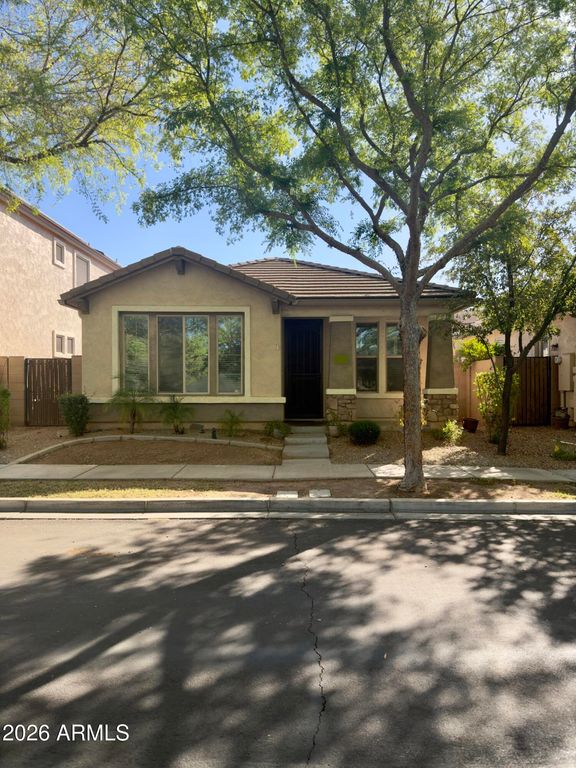 1377 S CHAPARRAL Boulevard, Gilbert, AZ 85296