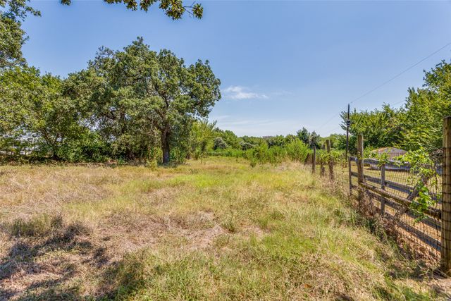 7329 Drury Cross Road, Burleson, TX 76028