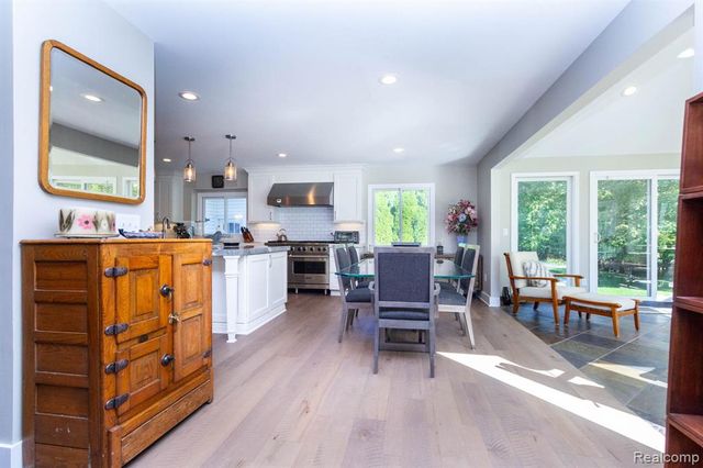 24924 Glenda Street, Novi, MI 48375