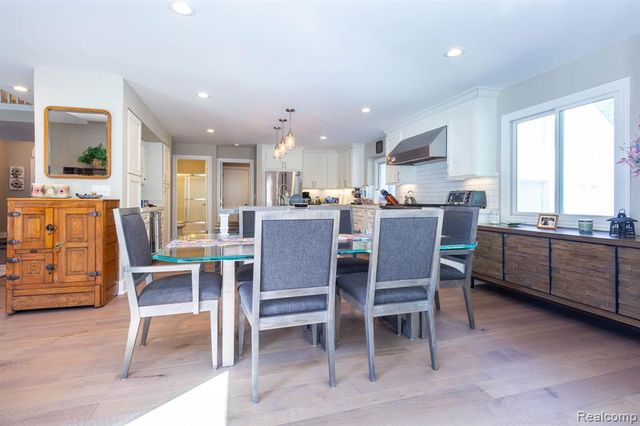 24924 Glenda Street, Novi, MI 48375