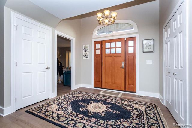 24924 Glenda Street, Novi, MI 48375