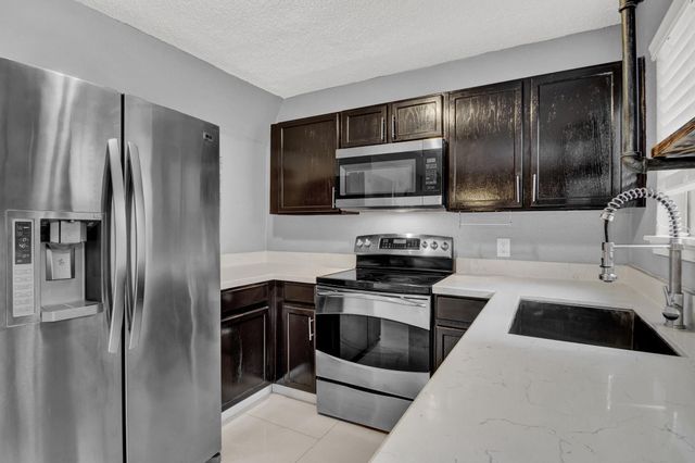 3813 Landmark Drive, Missouri City, TX 77459