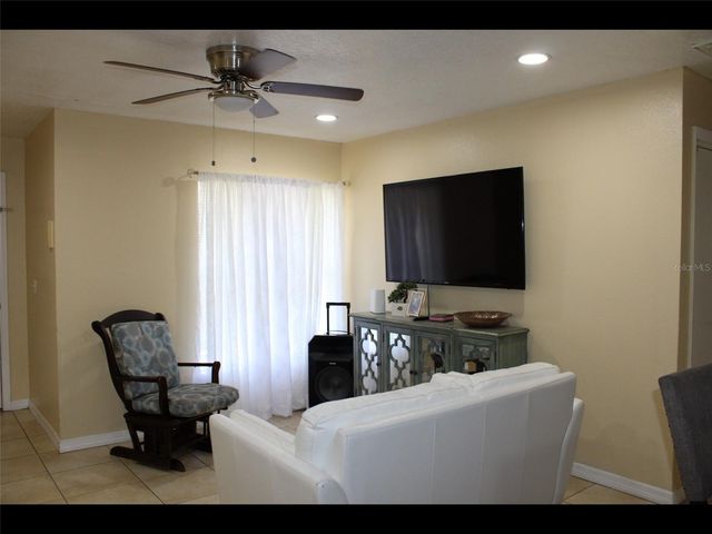 17 TROTTERS CIRCLE, Kissimmee, FL 34743