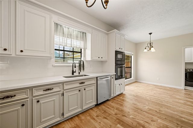 706 Fernglade Drive, Richmond, TX 77406