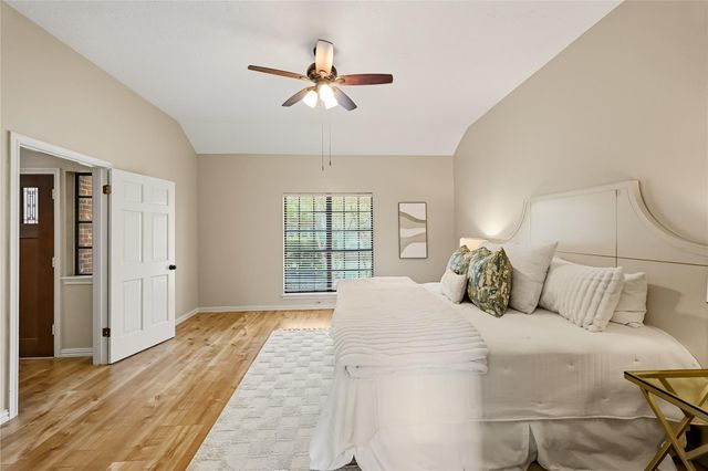 706 Fernglade Drive, Richmond, TX 77406