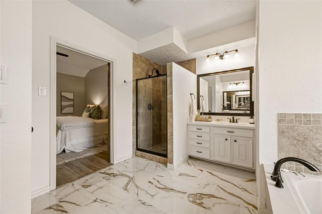 706 Fernglade Drive, Richmond, TX 77406