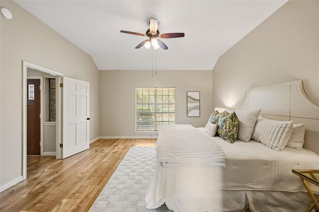 706 Fernglade Drive, Richmond, TX 77406