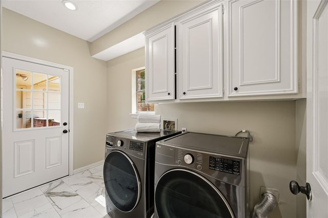 706 Fernglade Drive, Richmond, TX 77406