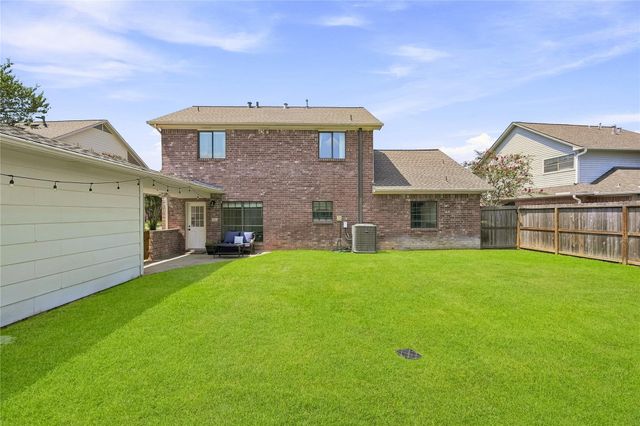 706 Fernglade Drive, Richmond, TX 77406
