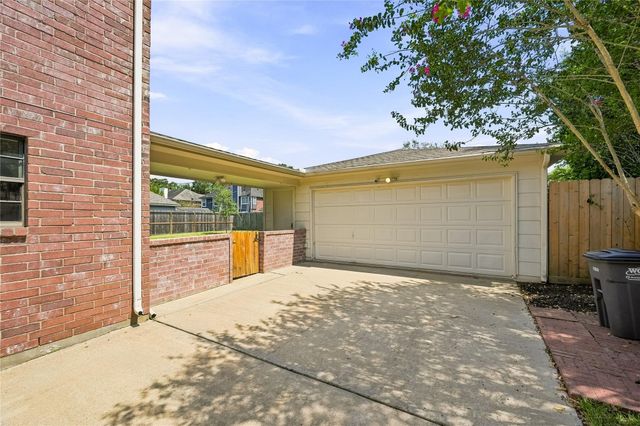 706 Fernglade Drive, Richmond, TX 77406