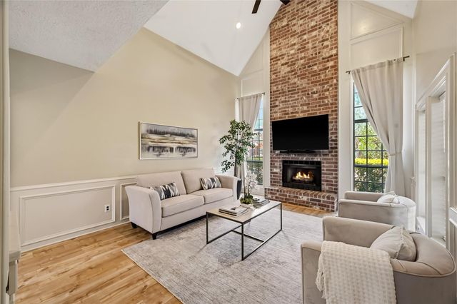 706 Fernglade Drive, Richmond, TX 77406