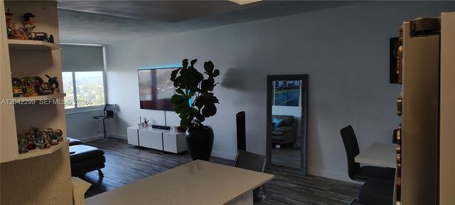 7441 Wayne Ave 15i, Miami Beach, FL 33141