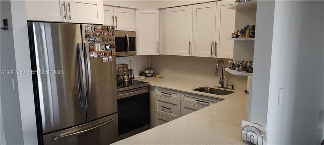 7441 Wayne Ave 15i, Miami Beach, FL 33141