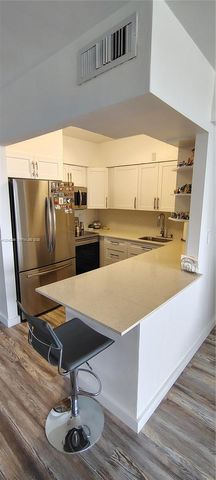 7441 Wayne Ave 15i, Miami Beach, FL 33141