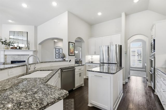 4013 Las Colina Drive, Fort Worth, TX 76179