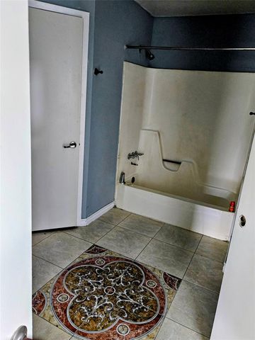 12410 Sungate Lane, Houston, TX 77071