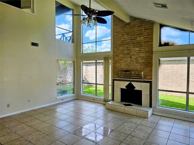 12410 Sungate Lane, Houston, TX 77071