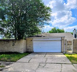 12410 Sungate Lane, Houston, TX 77071