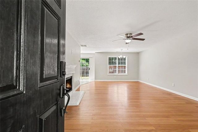 4489 Chestnut Lake Avenue, Lithonia, GA 30038