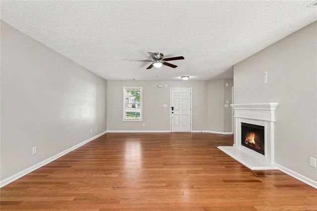 4489 Chestnut Lake Avenue, Lithonia, GA 30038