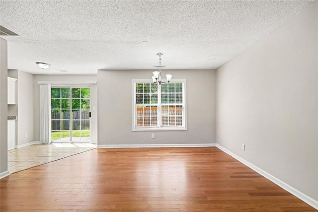 4489 Chestnut Lake Avenue, Lithonia, GA 30038
