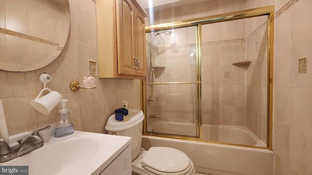 6453 SPRINGHOUSE CIR, Clifton, VA 20124