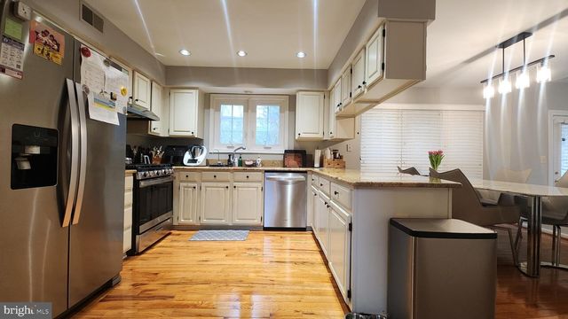 6453 SPRINGHOUSE CIR, Clifton, VA 20124