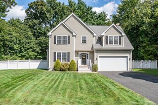 20 Walnut Street, Foxboro, MA 02035